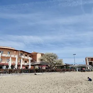 Apartment Idila Sea Front Apartments, Medulin